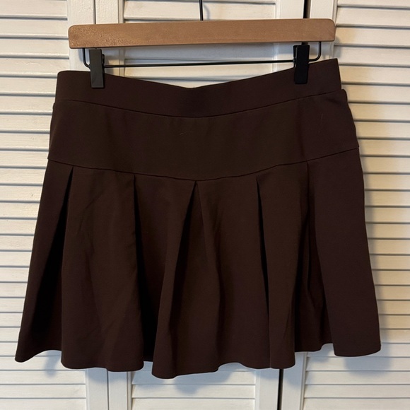 American Eagle Outfitters Dresses & Skirts - NWT American Eagle Brown Pleated Skort